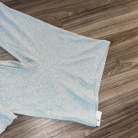 Aerie gray flared ribbed legging - Picture 4 of 5